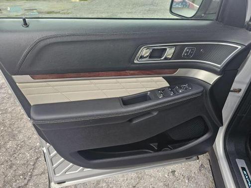 2016 Ford Explorer Platinum