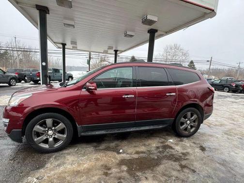 2017 Chevrolet Traverse 2LT