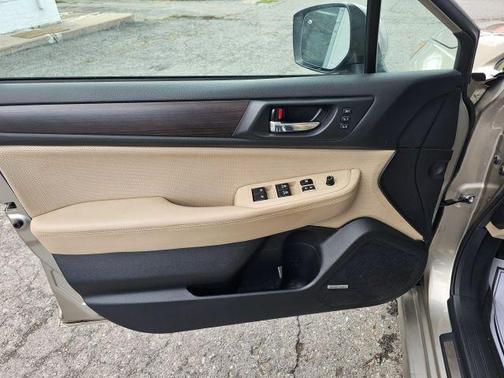 2016 Subaru Legacy 3.6R Limited