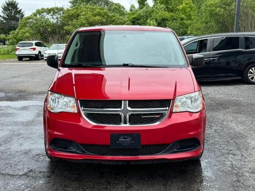 Red 2016 Dodge Grand Caravan AVP/SE
