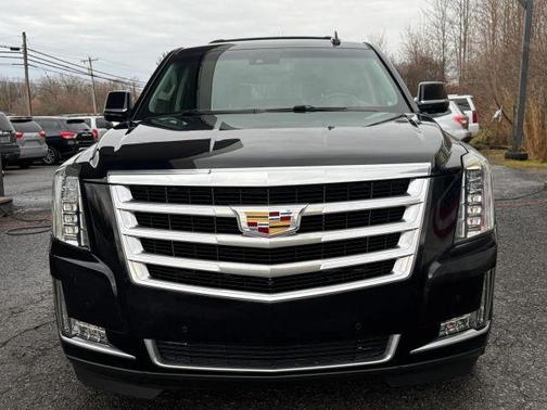 2016 Cadillac Escalade Luxury