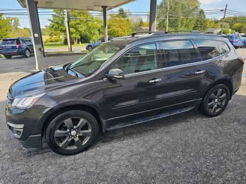 2017 Chevrolet Traverse 2LT