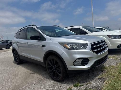 Ingot Silver 2018 Ford Escape SE
