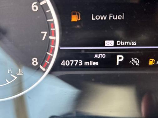 2023 Nissan Pathfinder SV