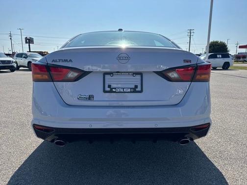 2025 Nissan Altima SR