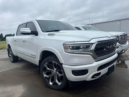 Ivory White Tri-Coat Pearlcoat 2020 RAM 1500 Limited