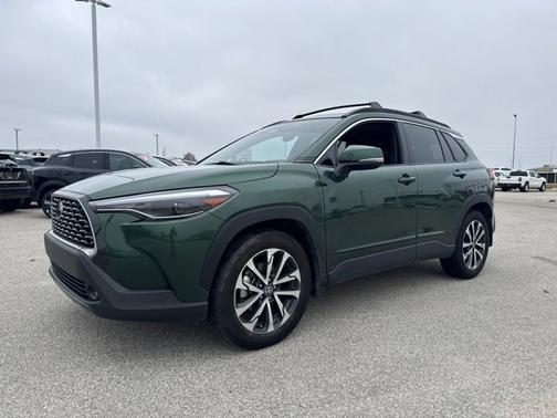 2024 Toyota Corolla Cross XLE
