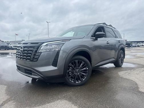 Gun Metallic 2026 Nissan Pathfinder SL