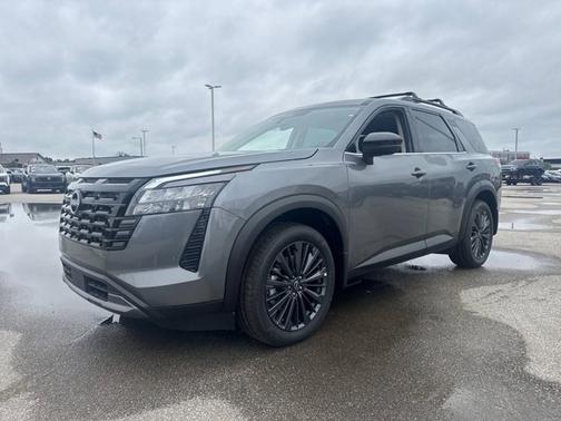 Gun Metallic 2026 Nissan Pathfinder SL