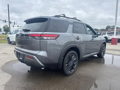 Gun Metallic 2026 Nissan Pathfinder SL