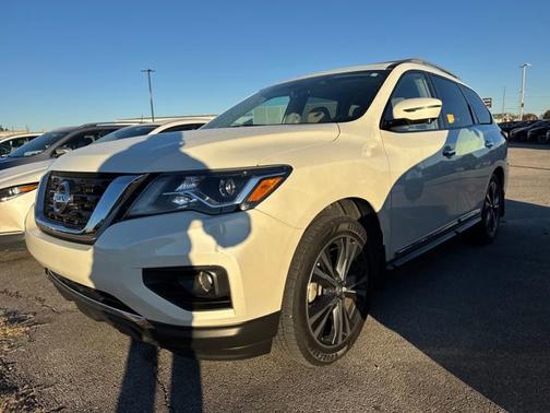 2020 Nissan Pathfinder Platinum