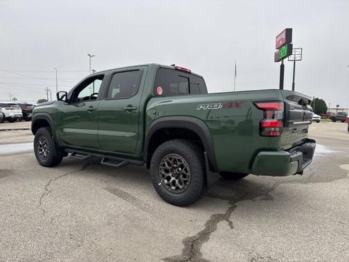 2026 Nissan Frontier PRO-4X w/R Package