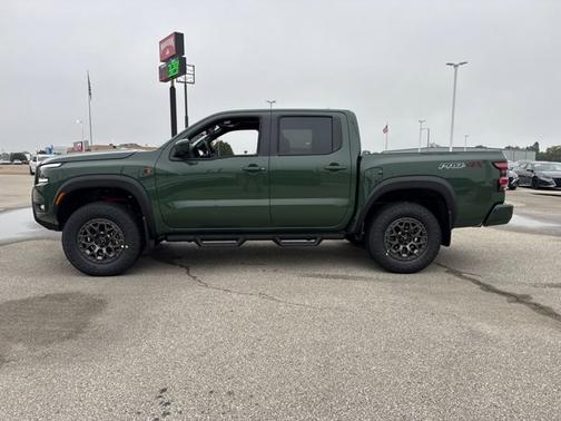 2026 Nissan Frontier PRO-4X w/R Package