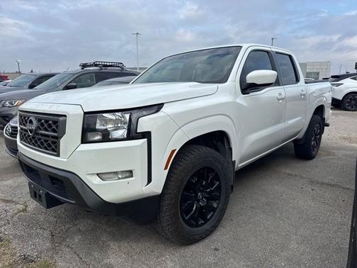 Glacier White 2023 Nissan Frontier SV