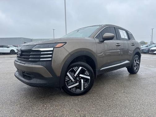 Canyon Bronze Metallic 2025 Nissan Kicks SV