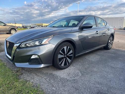 Gun Metallic 2021 Nissan Altima 2.5 SV