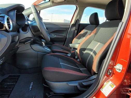 2025 Nissan Versa SR