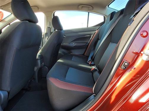2025 Nissan Versa SR