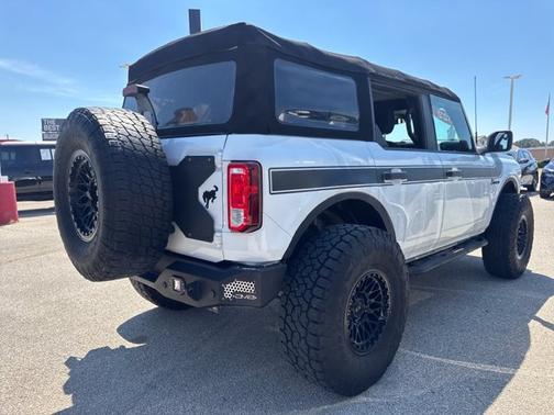 Oxford White 2022 Ford Bronco Base