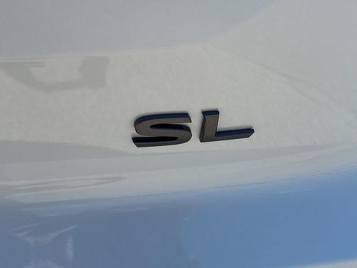 Everest White Pearl Tricoat 2026 Nissan Pathfinder SL