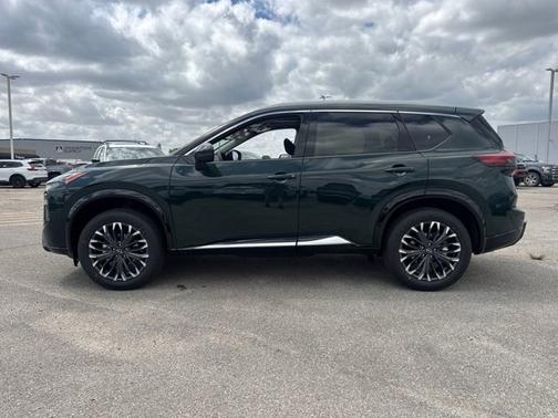 Obsidian Green 2026 Nissan Rogue Platinum