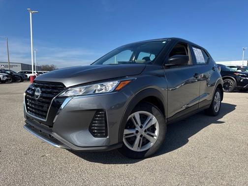 2025 Nissan Kicks Play S