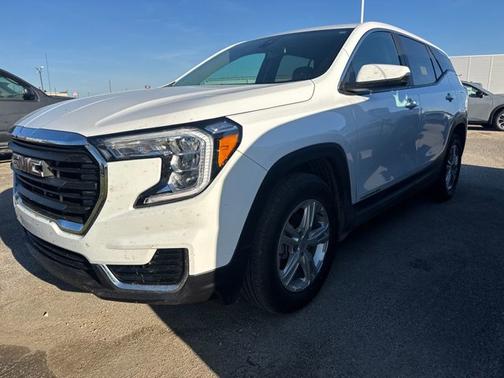 Summit White 2024 GMC Terrain SLE