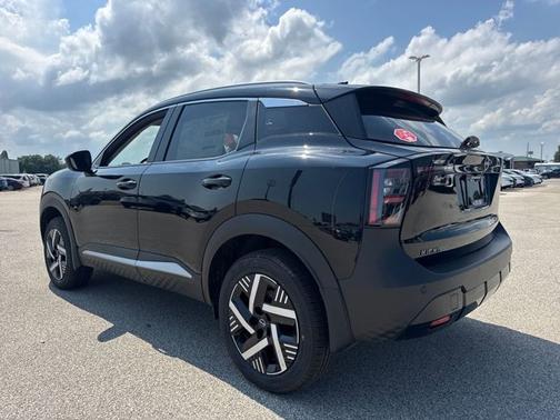 Super Black 2026 Nissan Kicks SV