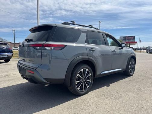 Boulder Gray Pearl 2026 Nissan Pathfinder Platinum
