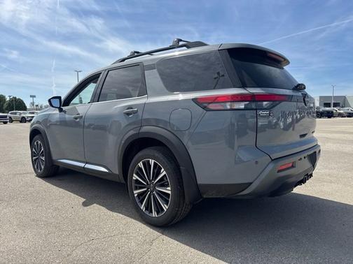 Boulder Gray Pearl 2026 Nissan Pathfinder Platinum
