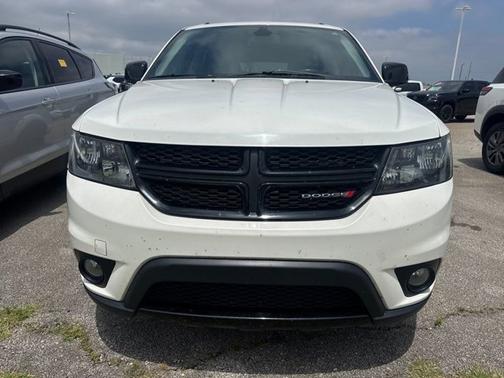 Vice White 2019 Dodge Journey SE