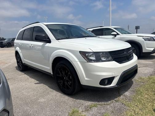 Vice White 2019 Dodge Journey SE