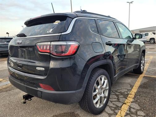 2023 Jeep Compass Latitude Lux