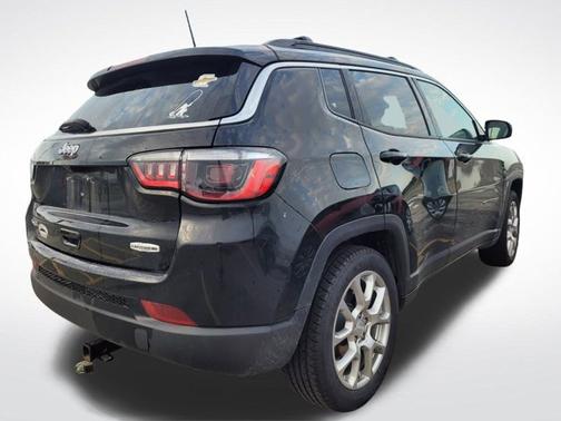2023 Jeep Compass Latitude Lux
