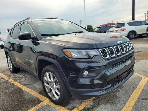 2023 Jeep Compass Latitude Lux