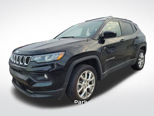 2023 Jeep Compass Latitude Lux