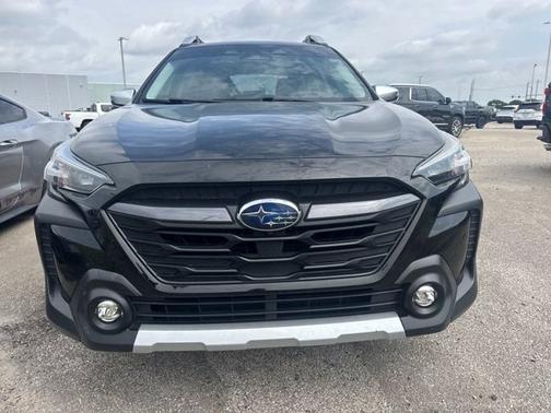 Crystal Black Silica 2023 Subaru Outback Touring
