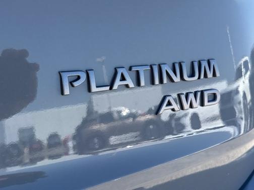 Boulder Gray Pearl/Super Black 2026 Nissan Rogue Platinum