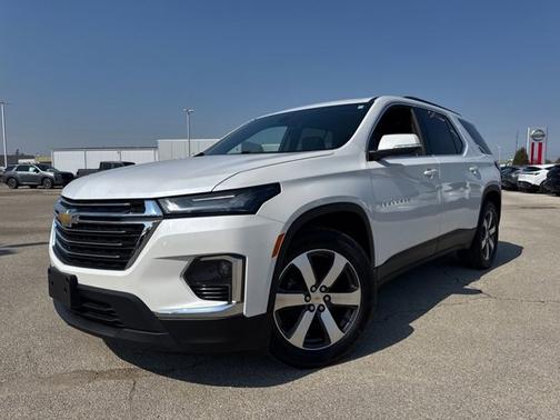 2023 Chevrolet Traverse LT Leather
