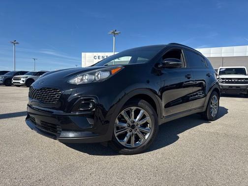 Black Cherry 2021 Kia Sportage S
