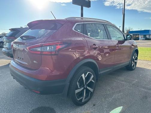 2022 Nissan Rogue Sport SL