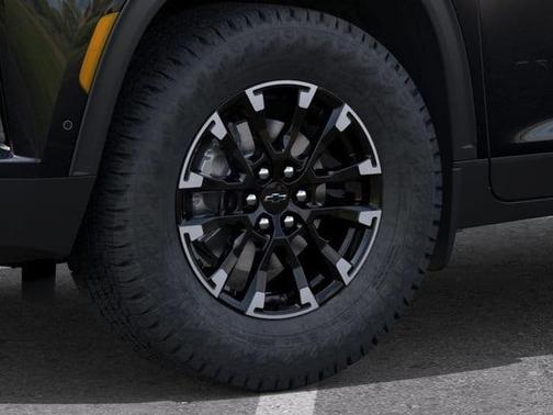 Mosaic Black Metallic 2026 Chevrolet Traverse Z71
