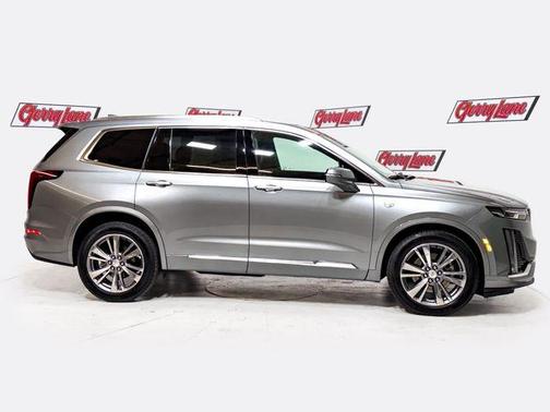 Argent 2025 Cadillac XT6 Premium Luxury FWD