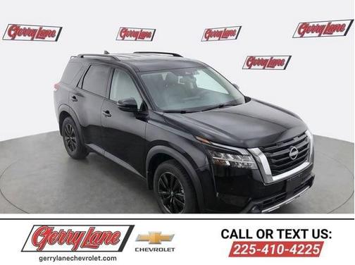 Black 2025 Nissan Pathfinder SV