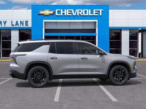 Sterling Gray Metallic 2026 Chevrolet Traverse LT