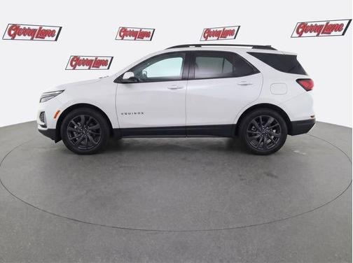 Iridescent Pearl Tricoat 2024 Chevrolet Equinox RS