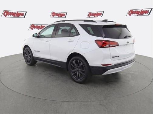Iridescent Pearl Tricoat 2024 Chevrolet Equinox RS