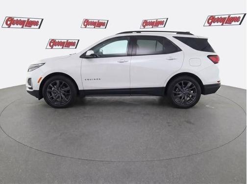 Iridescent Pearl Tricoat 2024 Chevrolet Equinox RS