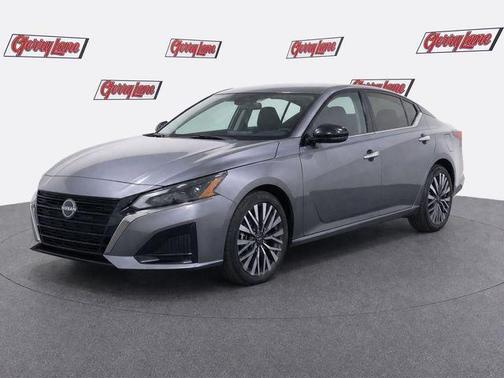 Gun Metallic 2025 Nissan Altima SV