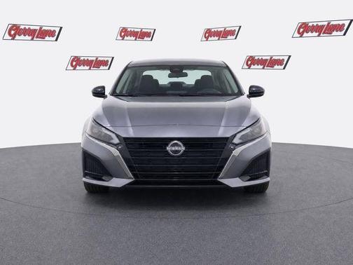 Gun Metallic 2025 Nissan Altima SV